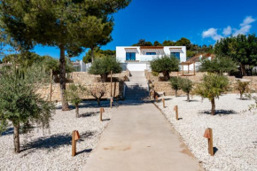 VILLA LUJO - By Almarina Villas